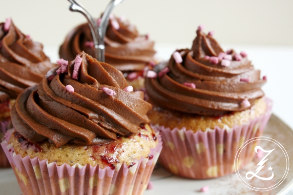 Schoko-Cupcakes mit Beerenhauch by Zuckergewitter