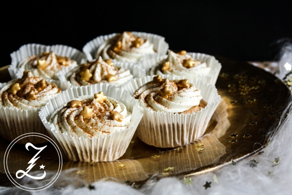 leichte Zimtstern-Cupcakes zum 1. Bloggeburtstag | Zuckergewitter.de