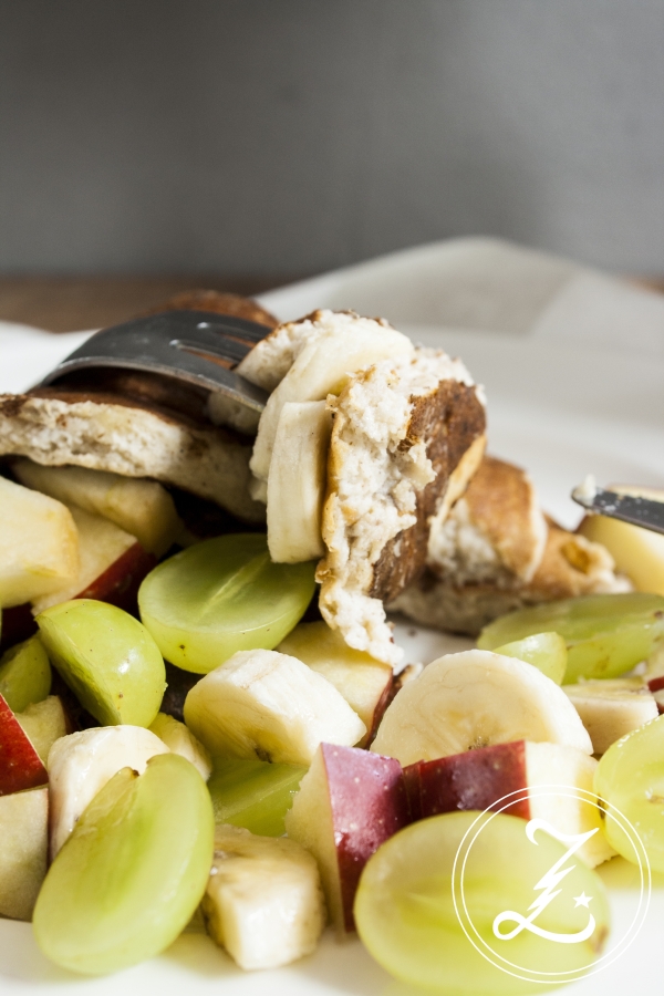 dekadent und gesund zugleich in den Tag starten - mit Bananen-Quark-Pancakes | Zuckergewitter.de