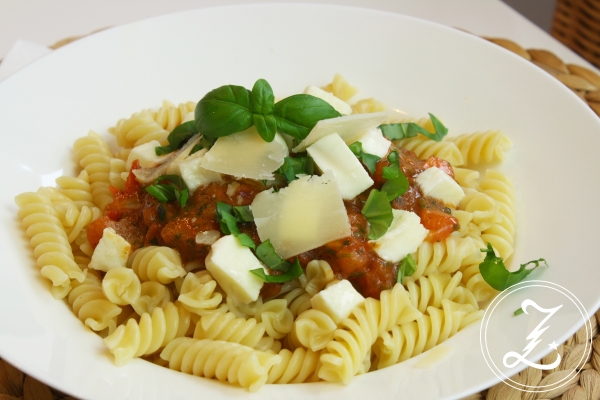 Pasta mit frischer Tomatensauce by Zuckergewitter