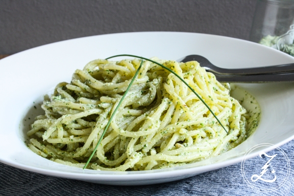 Pasta mit Hüttenkäse-Walnuss-Pesto | Zuckergewitter.de