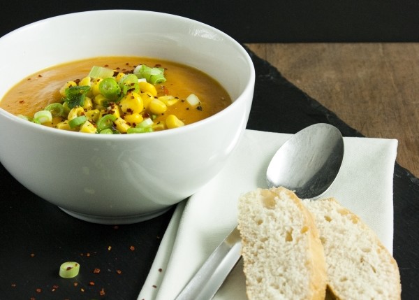 exotische Süßkartoffelsuppe - vegan, fruchtig und ein bisschen scharf | Zuckergewitter.de