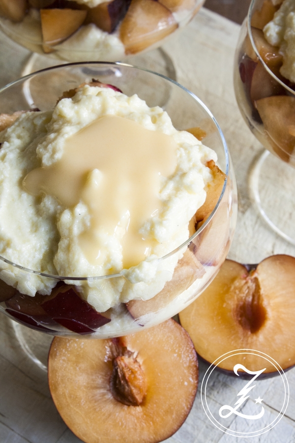 Ein fluffig, cremiger Traum - leichte Vanille-Joghurt-Crème mit frischem Obst | Zuckergewitter.de